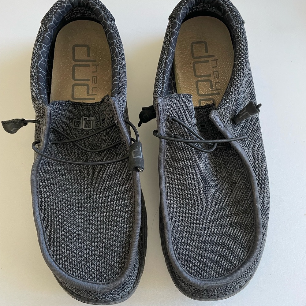 SOLD - Hey Dude Men's Charcoal Knit Slip-On Loafers